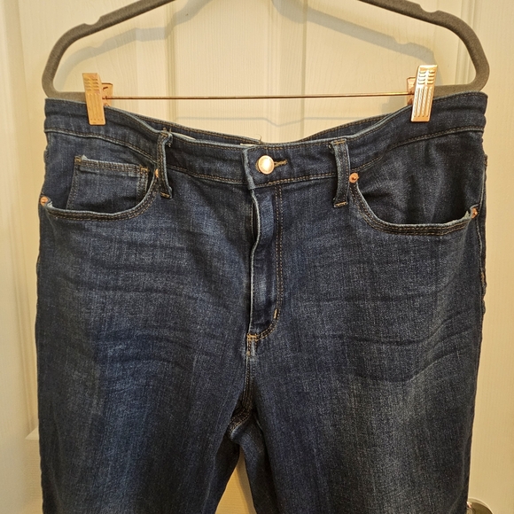 Universal Thread High Rise Slim Straight Jeans Size 18 Dark Denim Wash - Picture 3 of 12